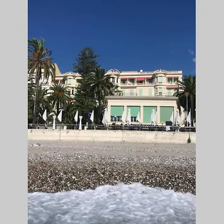 Charmant Studio Bord De Mer Menton Exterior photo